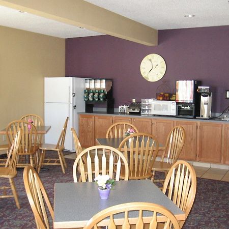 Pocahontas Inn & Suites エクステリア 写真